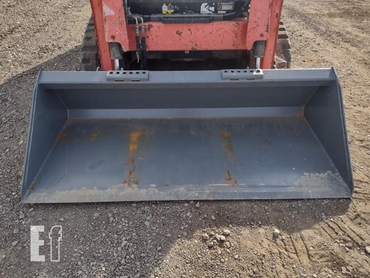 kubota-svl65-2-image-15