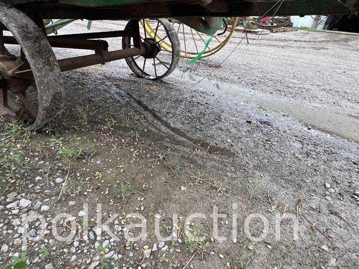 john-deere-7-image-19