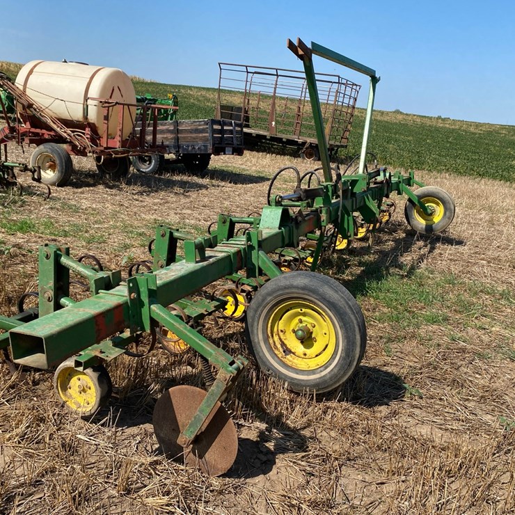 Brillion 8 x 36” row cultivator