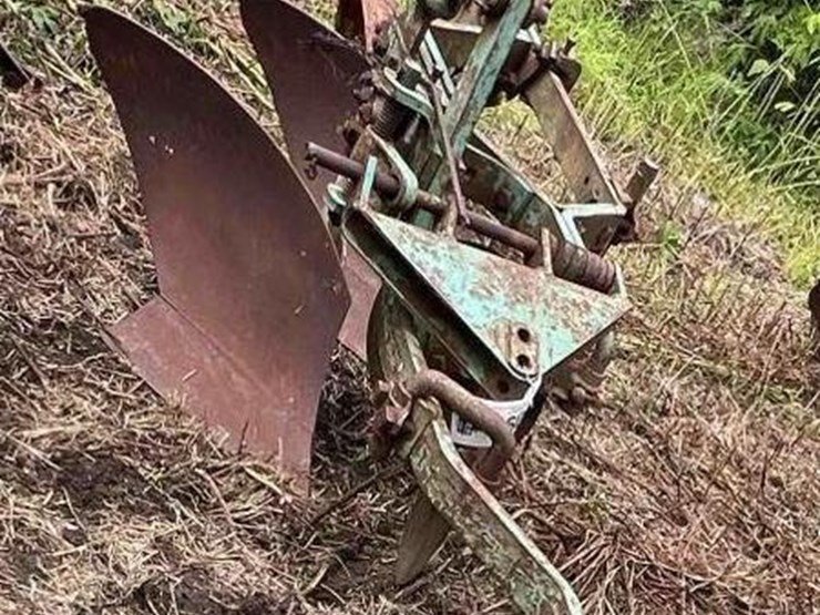 john-deere-mt-image-1