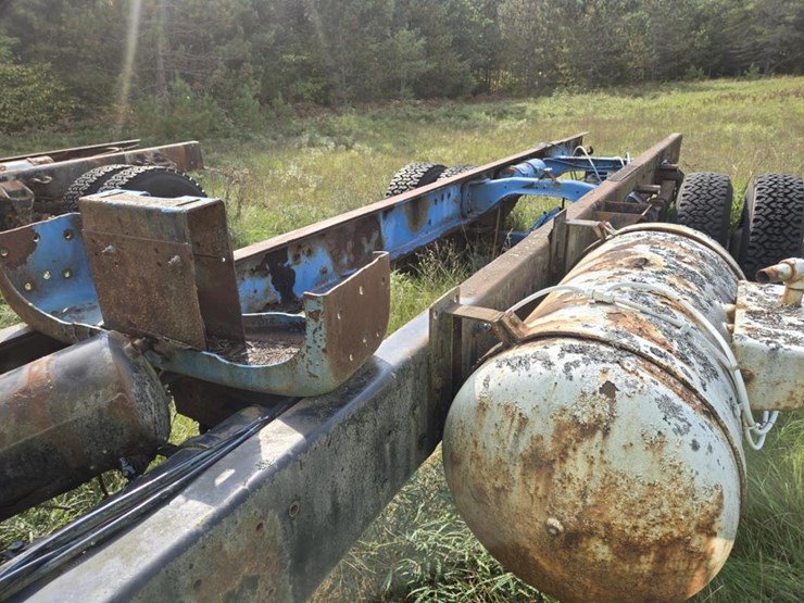 ford-l800-image-9