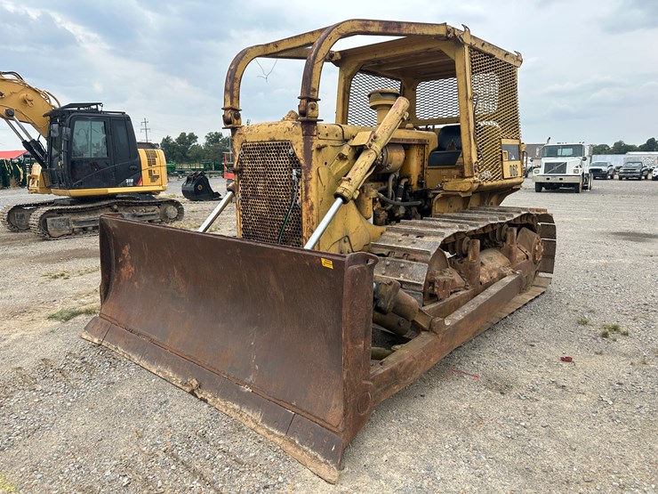 caterpillar-d6c-image-1