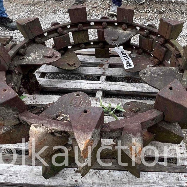 STEEL WHEELS w/ LUGS - 38"