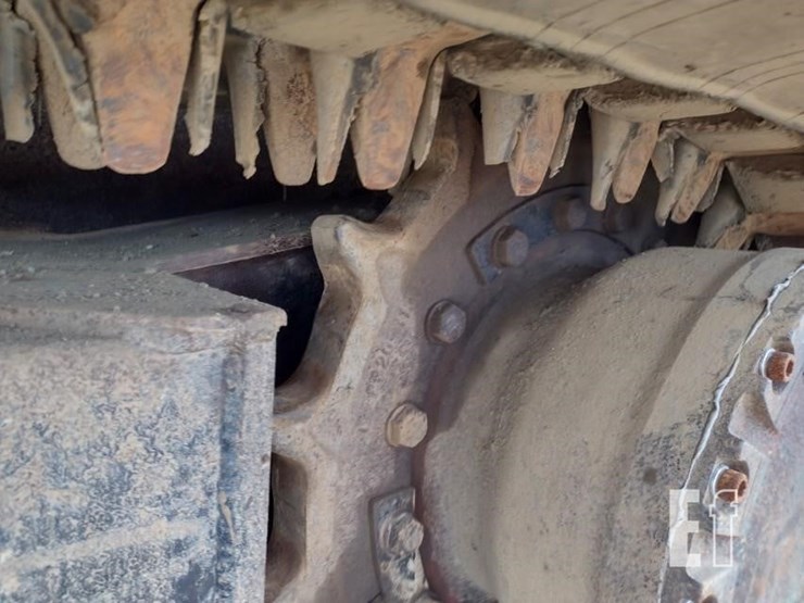 2015-morooka-mst2200vd-image-31