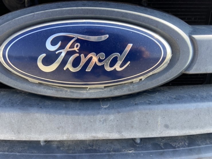 2011-ford-f150-xl-image-15