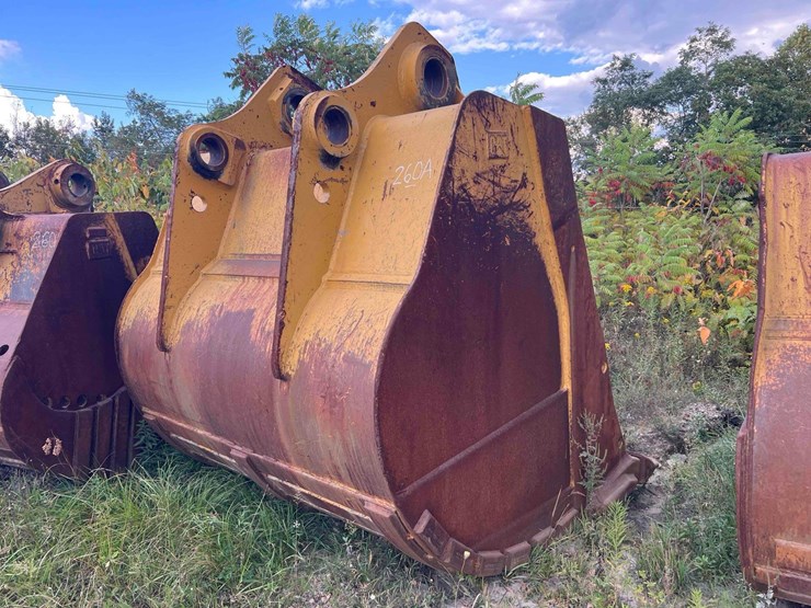 caterpillar-15-image-3