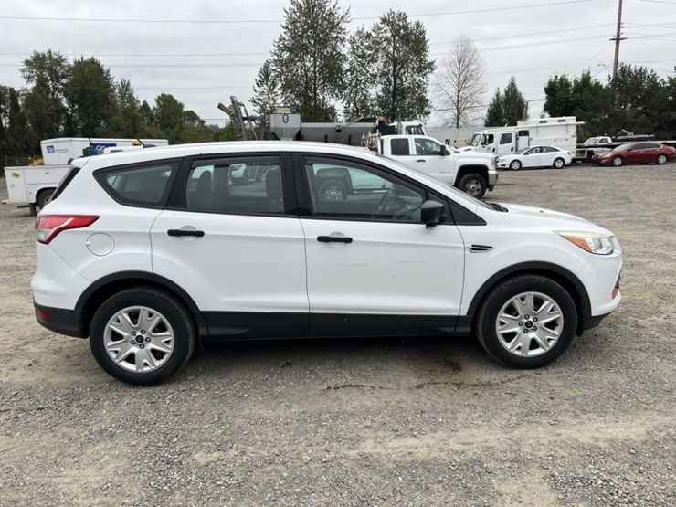 2014-ford-escape-image-3