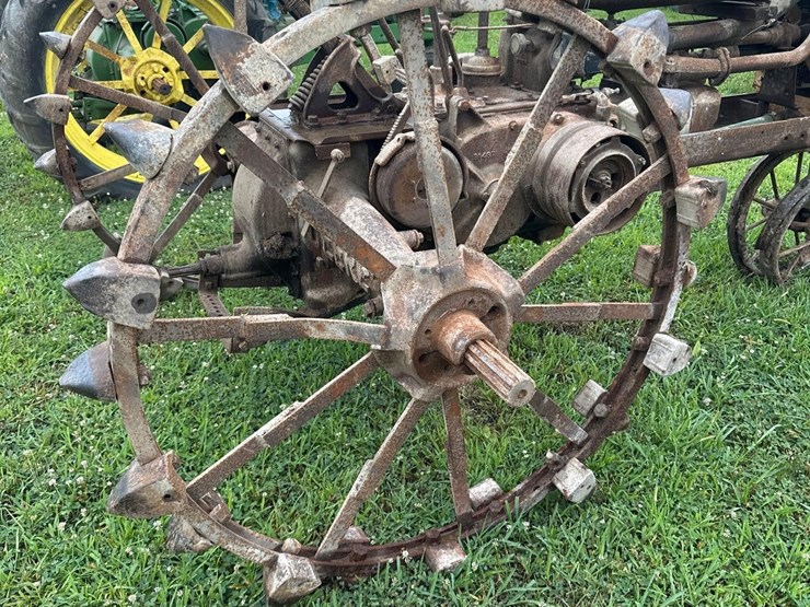 john-deere-b-image-25