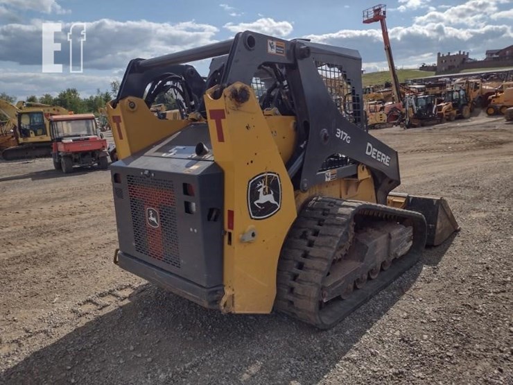 2022-deere-317g-image-41
