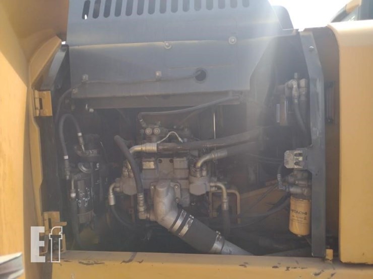2013-deere-210g-lc-image-41
