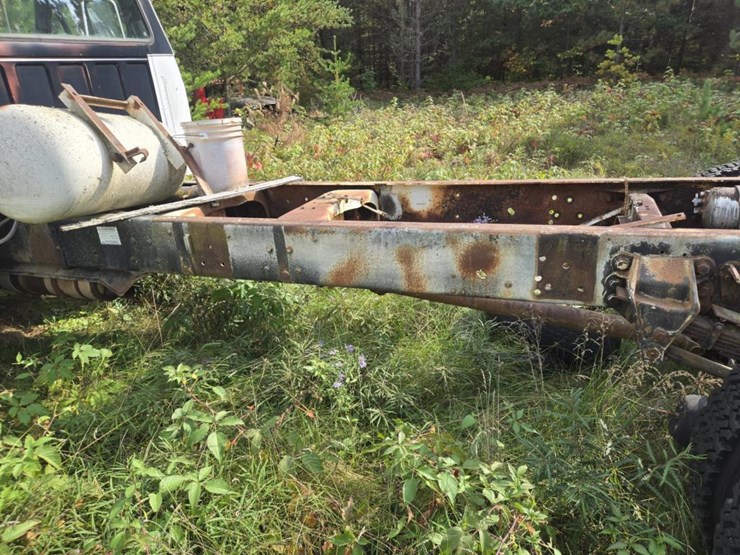 ford-l800-image-8