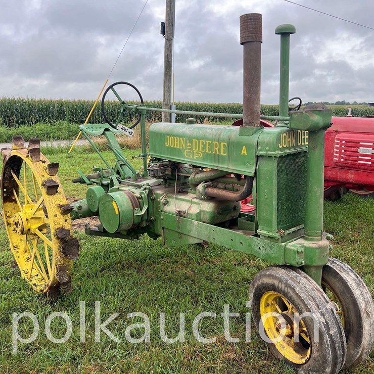 JOHN DEERE A