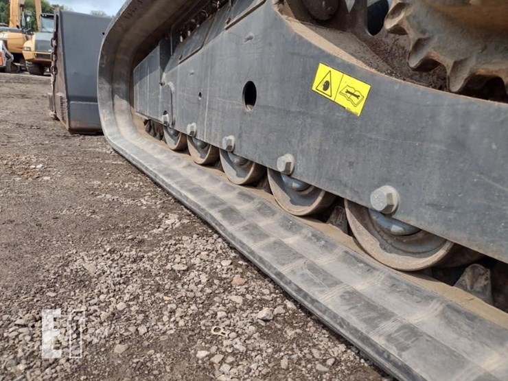 2012-bobcat-t750-image-24
