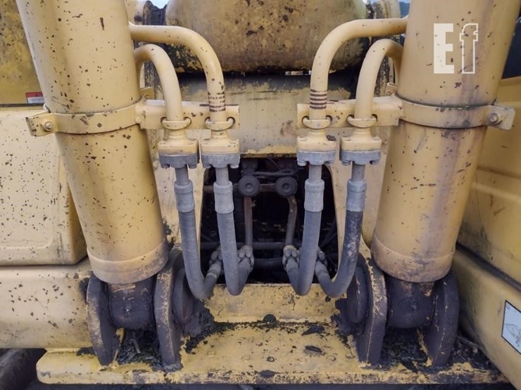 komatsu-pc220-lc-8-image-16