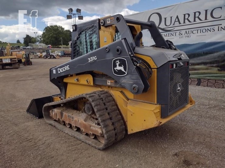 2020-deere-331g-image-40