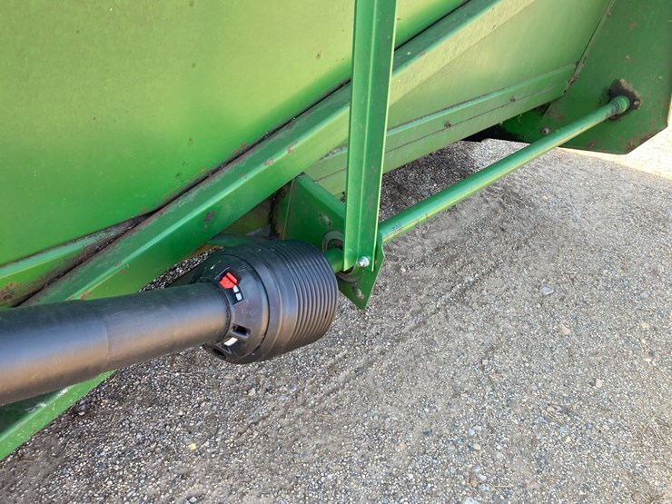 john-deere-844-image-11