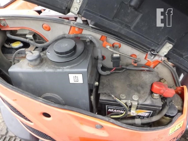 2016-kubota-u25-image-47
