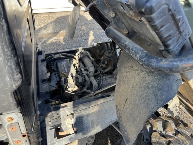 2010-john-deere-gator-image-12