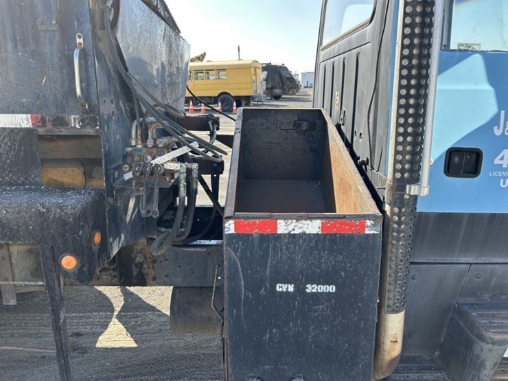 1992-ford-l8000-image-30