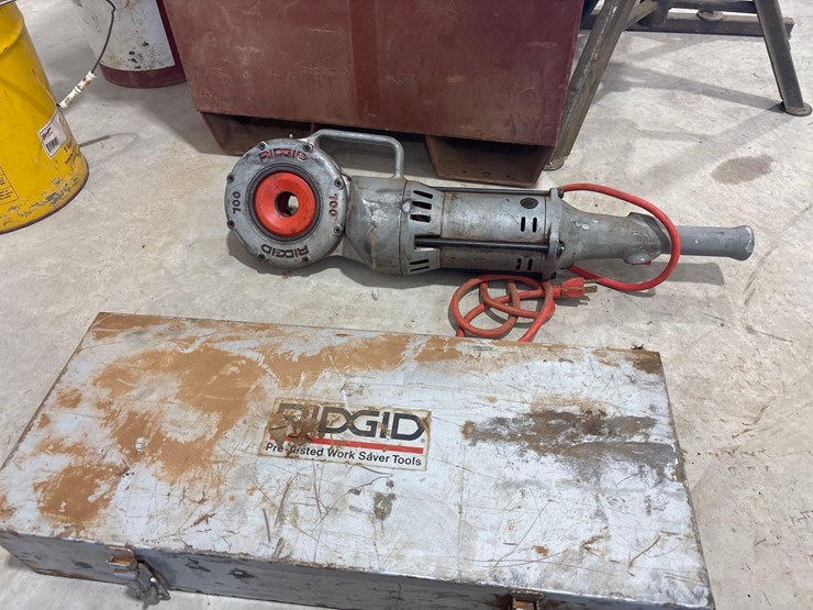 ridgid-700-pipe-threader-image-6