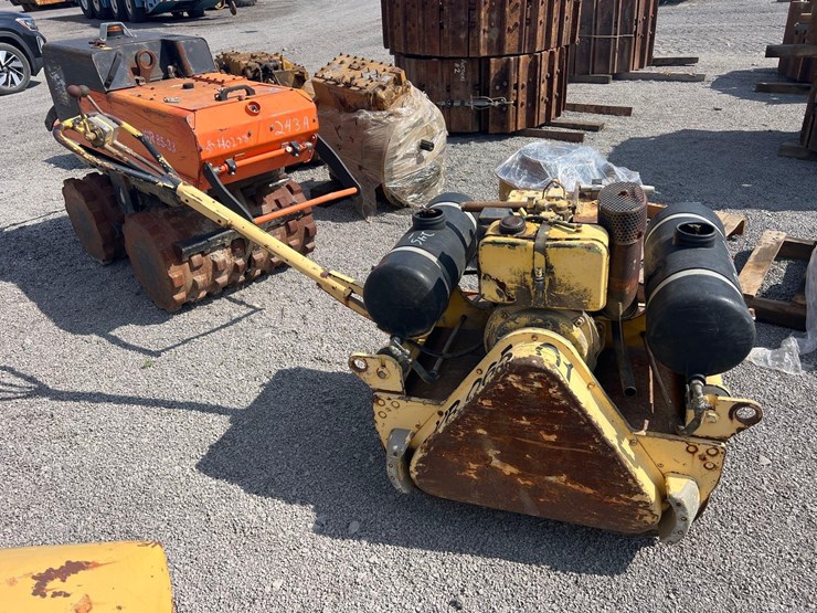 bomag-bw65s-image-2