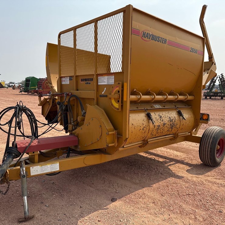 2010 HAYBUSTER 2650