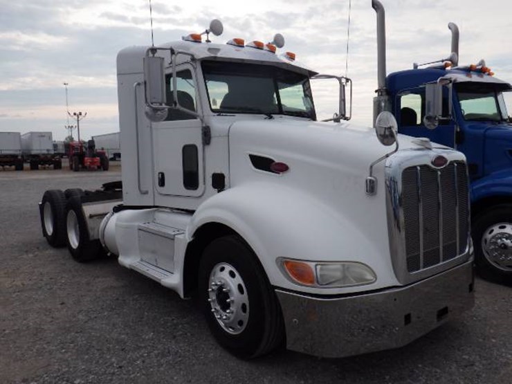 2007-peterbilt-386-image-4