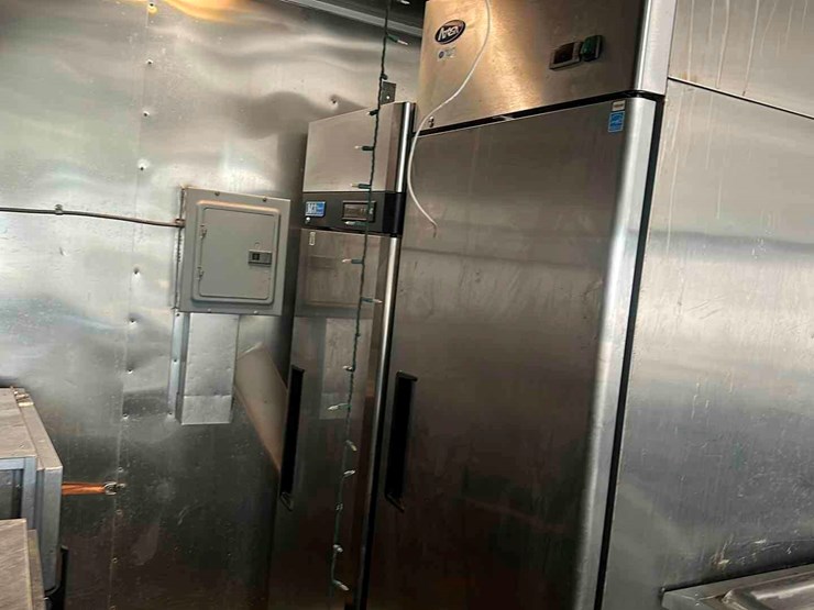 2012-diamond-cargo-food-trailer-image-8