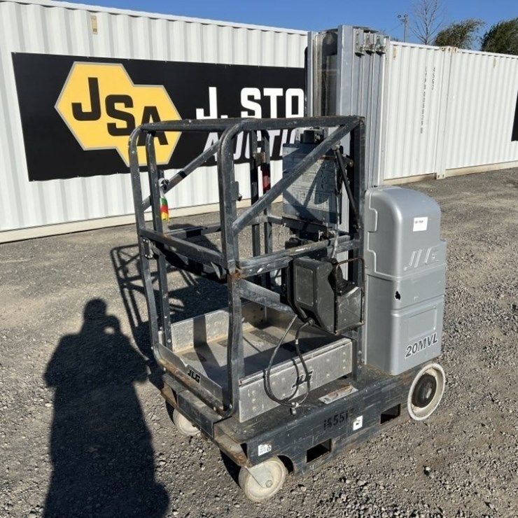 2016 JLG 20MVL