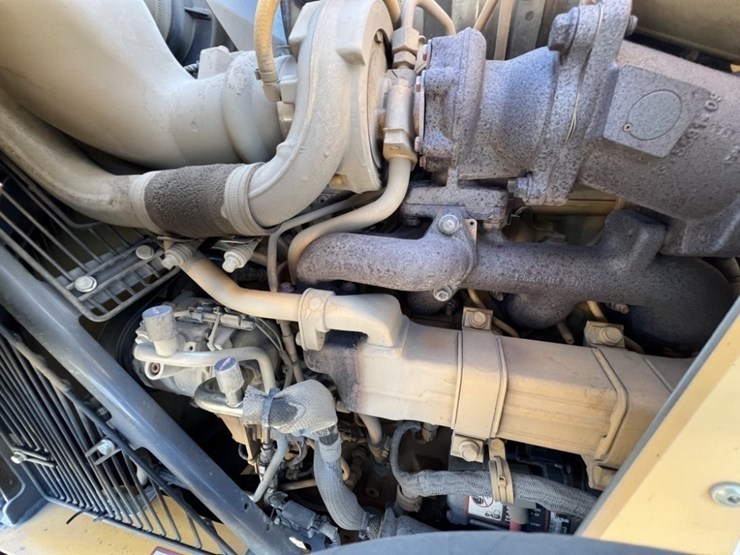 2014-deere-410k-image-11
