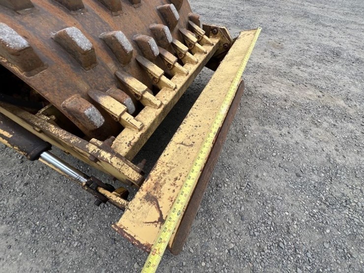 caterpillar-cp-323-image-9