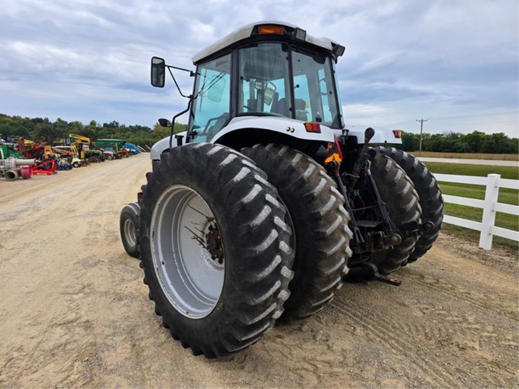 agco-white-8310-image-3