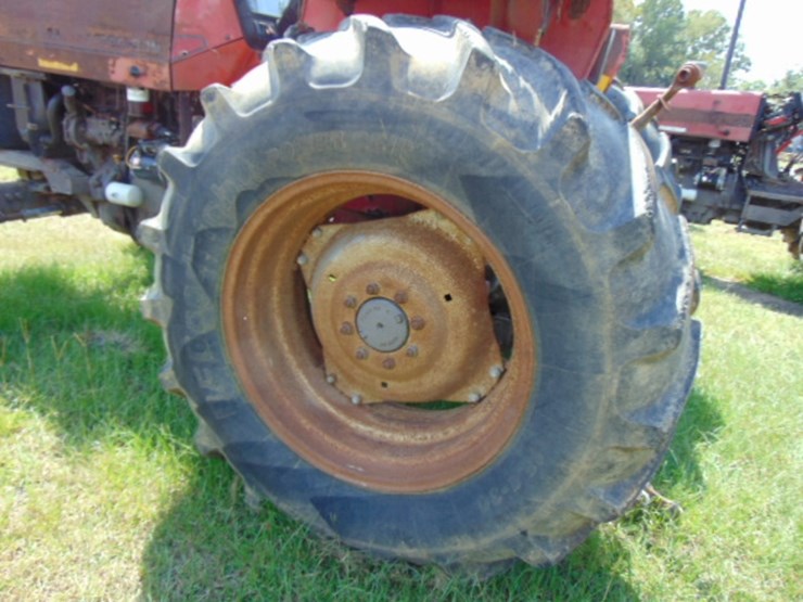 massey-ferguson-383-image-4
