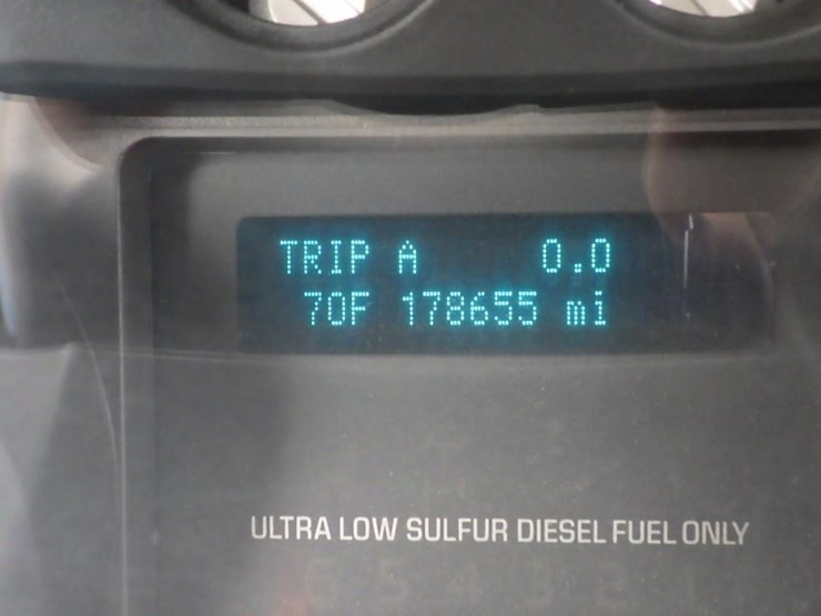 2011-ford-f550-image-31