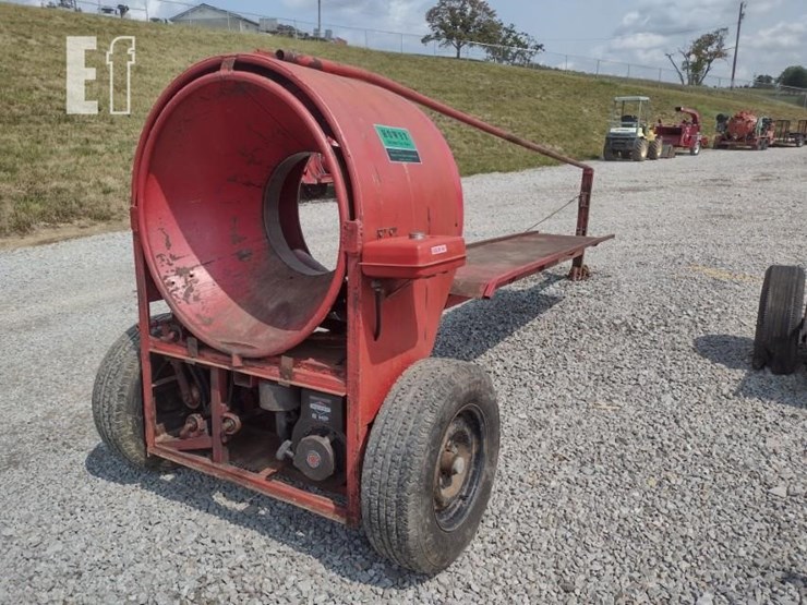 howey-christmas-tree-baler-image-8