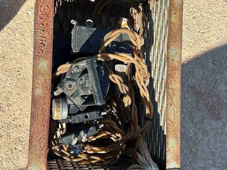 misc-basket-of-hydraulic-parts-image-1