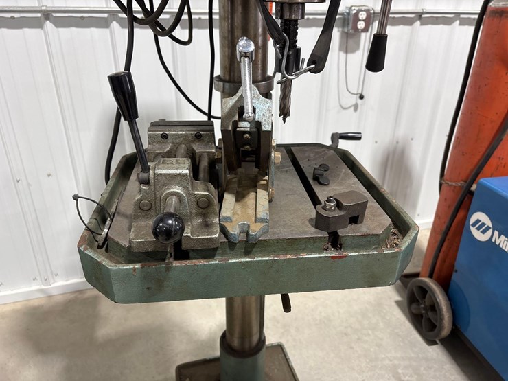 ellis-9400-drill-press-image-11