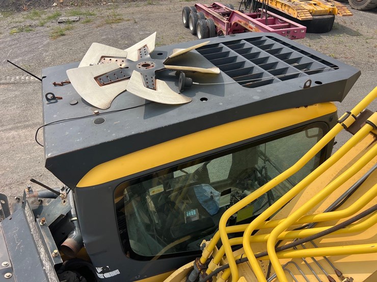 komatsu-pc300-lc-7e0-image-23