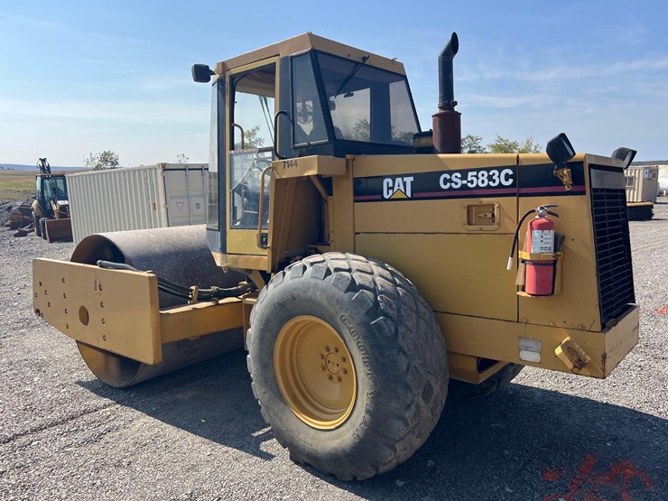 caterpillar-cs-583c-image-5
