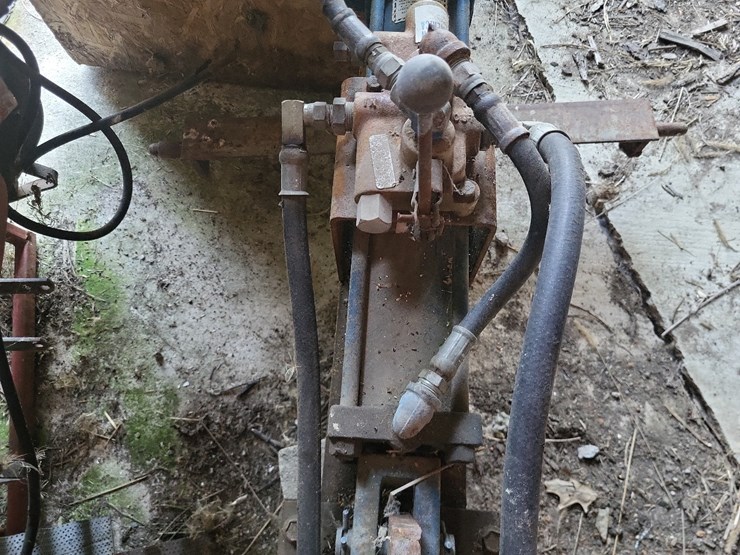 log-splitter-w/3pt-hitch-image-7