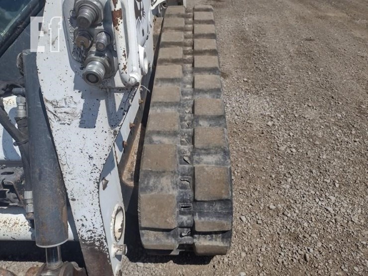 2020-bobcat-t590-image-27