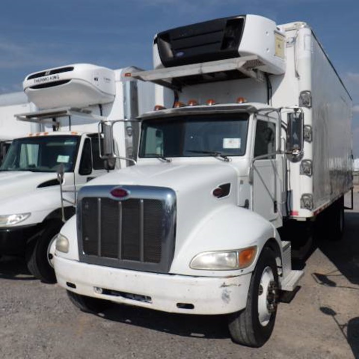 2014 PETERBILT 337