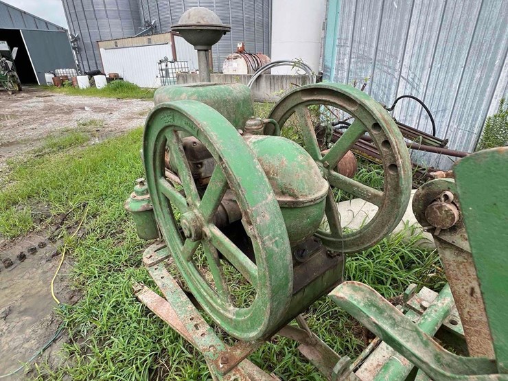 john-deere-112-image-7