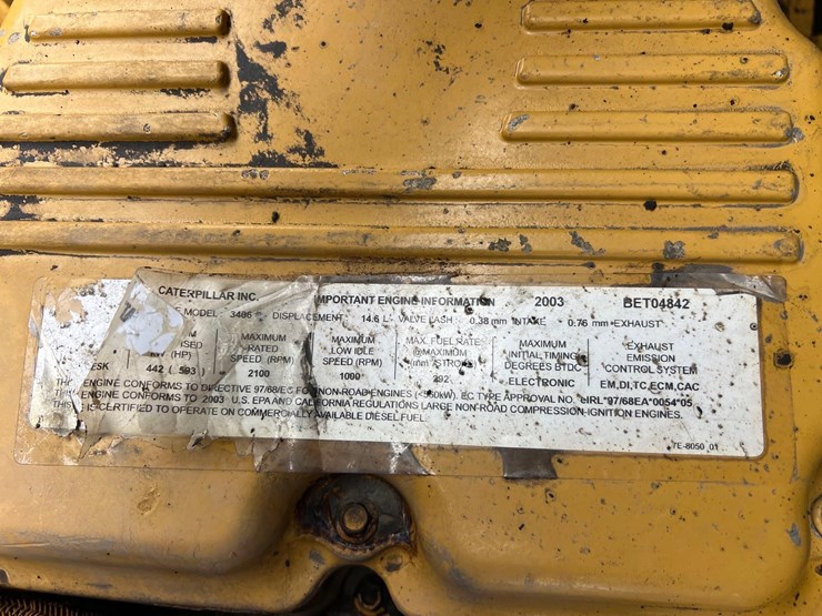 caterpillar-740-image-21