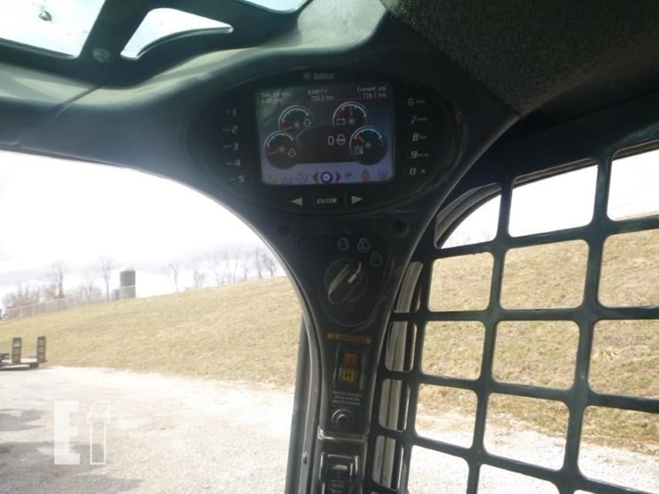 2018-bobcat-t595-image-8