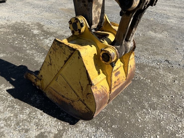 komatsu-pc120-image-12