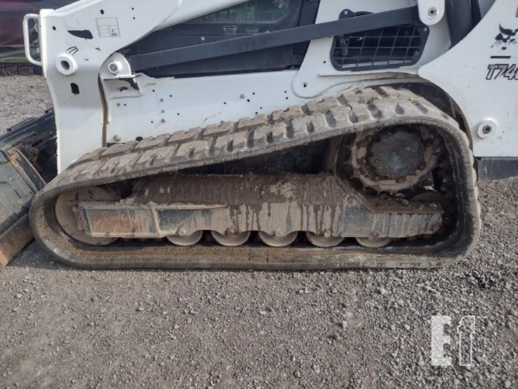 2019-bobcat-t740-image-21