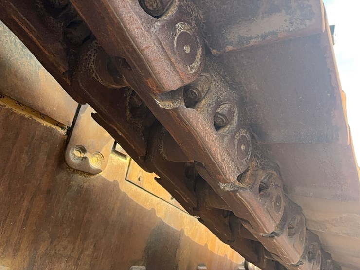 caterpillar-d11n-image-24