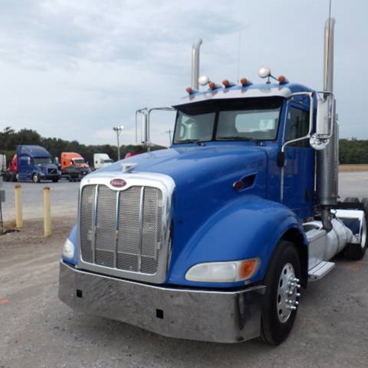 2007 PETERBILT 386