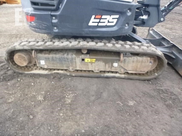 2021-bobcat-e35-image-35